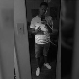 Meet your Posher, Cesar